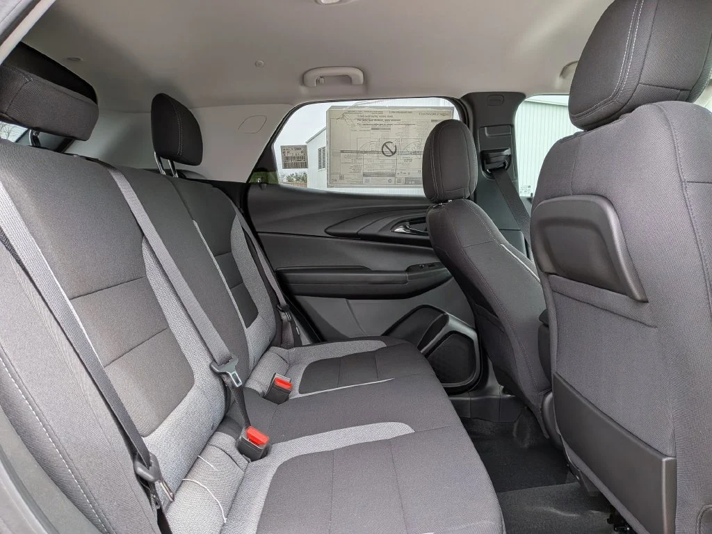 New 2026 Mosaic Black Metallic Chevrolet LT image 34