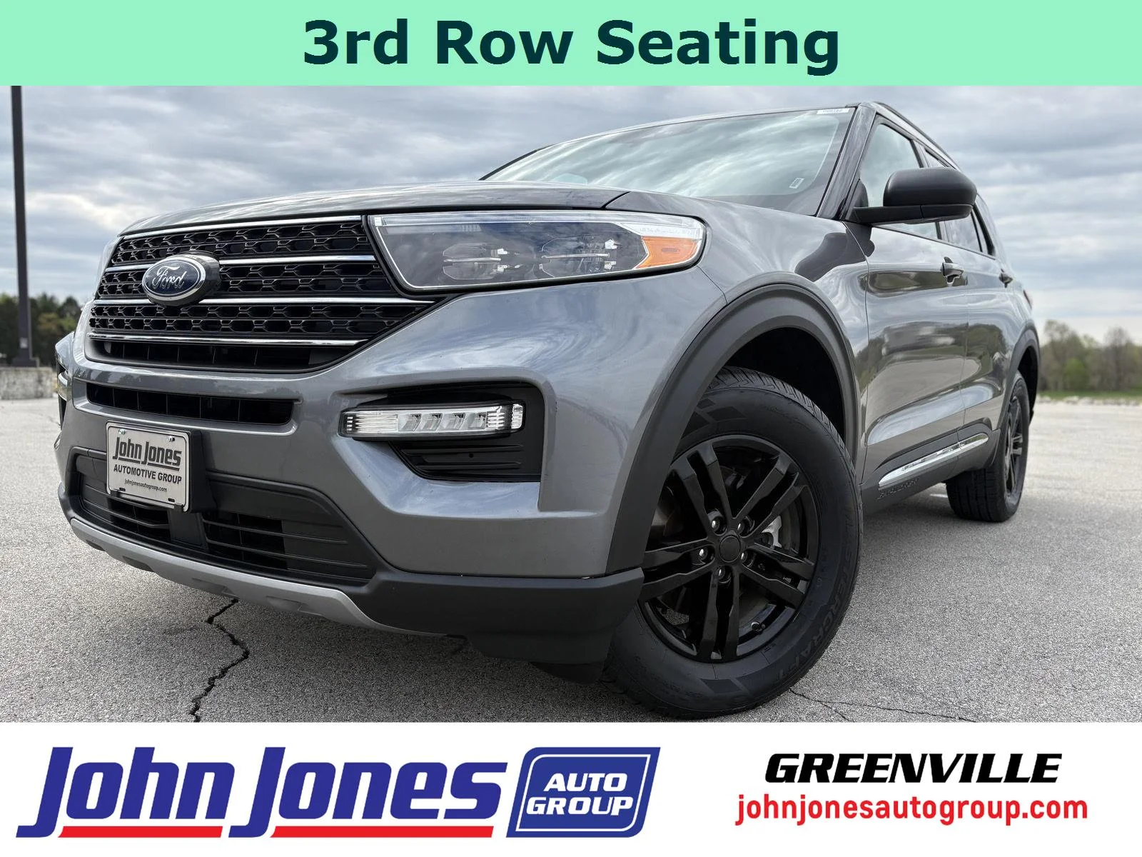 2023 Ford Explorer XLT 4WD's photo