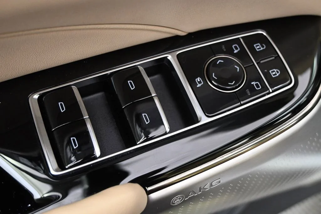 2025 Cadillac LYRIQ Sport 3 - Photo 23