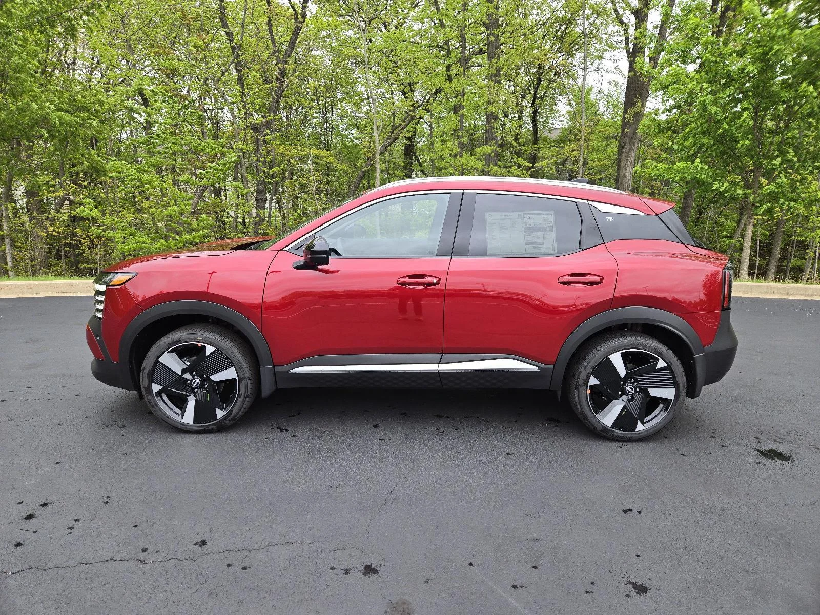 New 2026 Scarlet Ember Tintcoat Nissan SR image 5