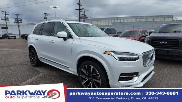 2023 Volvo XC90 Plus