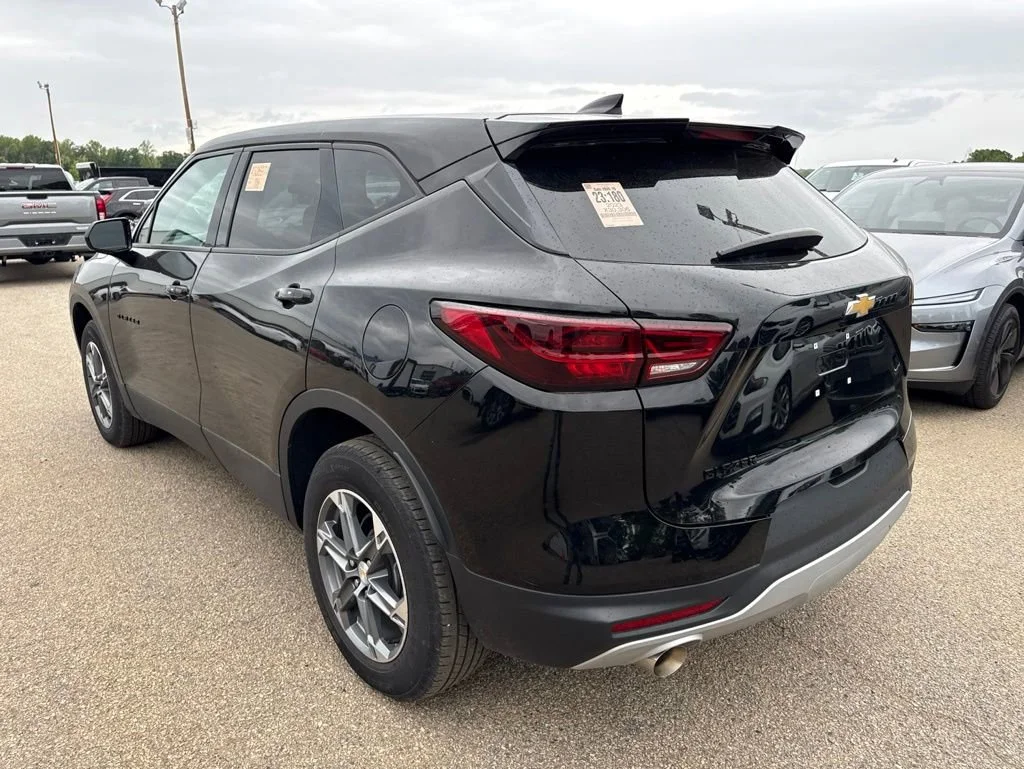 2023 Chevrolet Blazer 2.0T 2LT FWD's photo