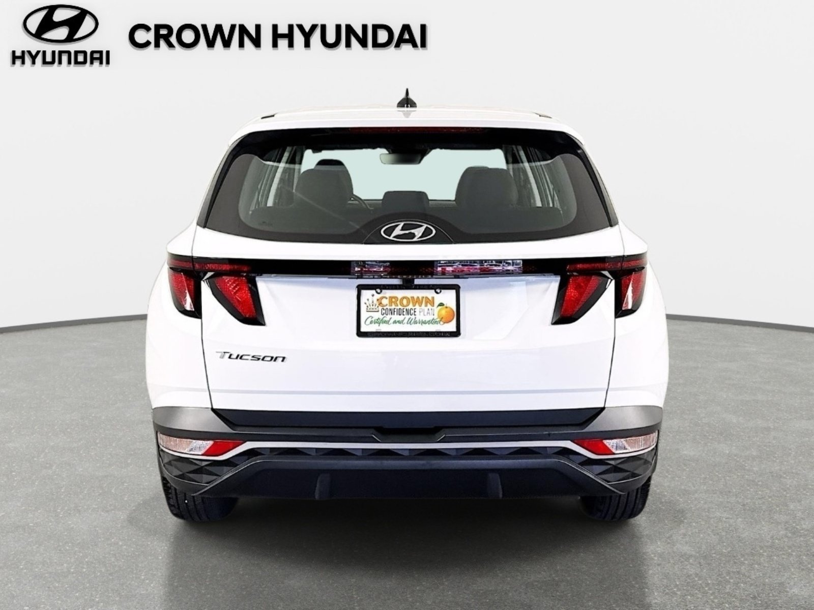 Used 2024 White Pearl Hyundai SE image 6