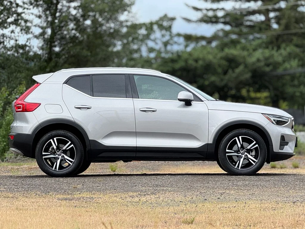 2024 Volvo XC40 Core - Photo 8