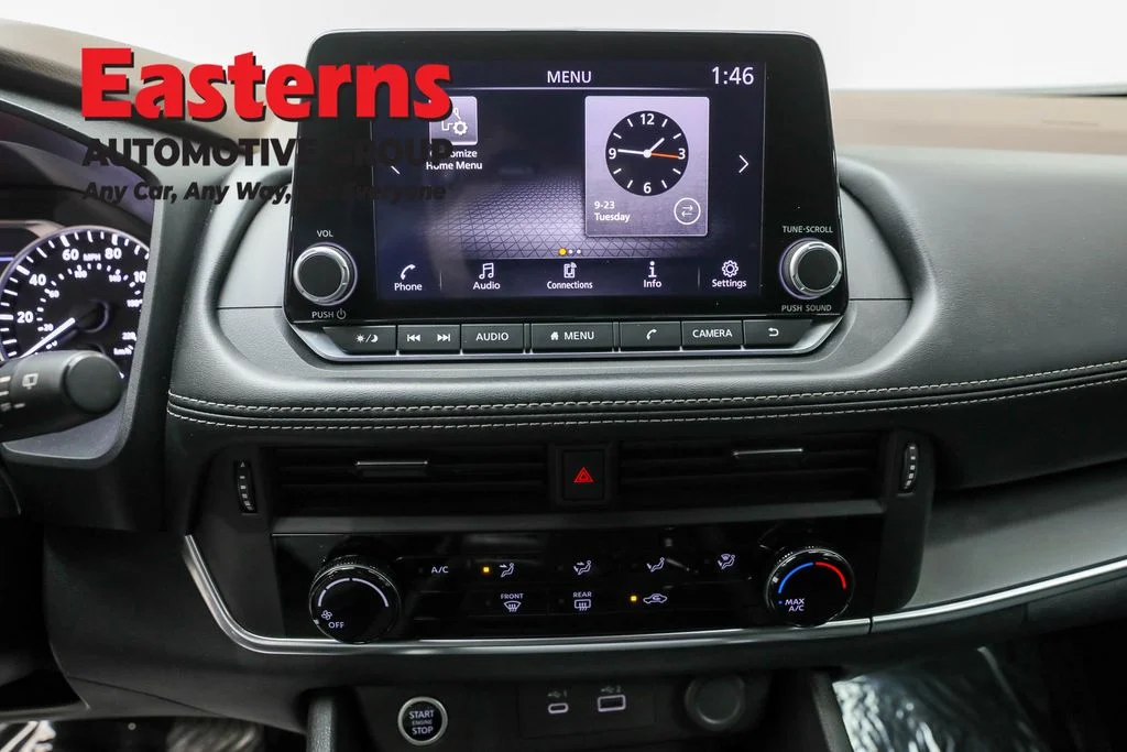 Used 2023 Black Nissan S image 12