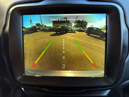 Used 2023 Gray Jeep Altitude image 19