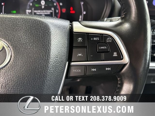 Used 2024  Toyota XLE image 25