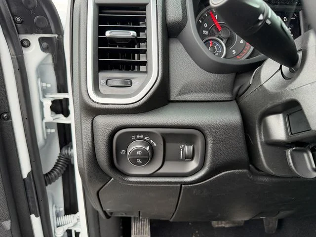 New 2026 Bright White Clear-Coat Exterior Paint RAM Big Horn image 21