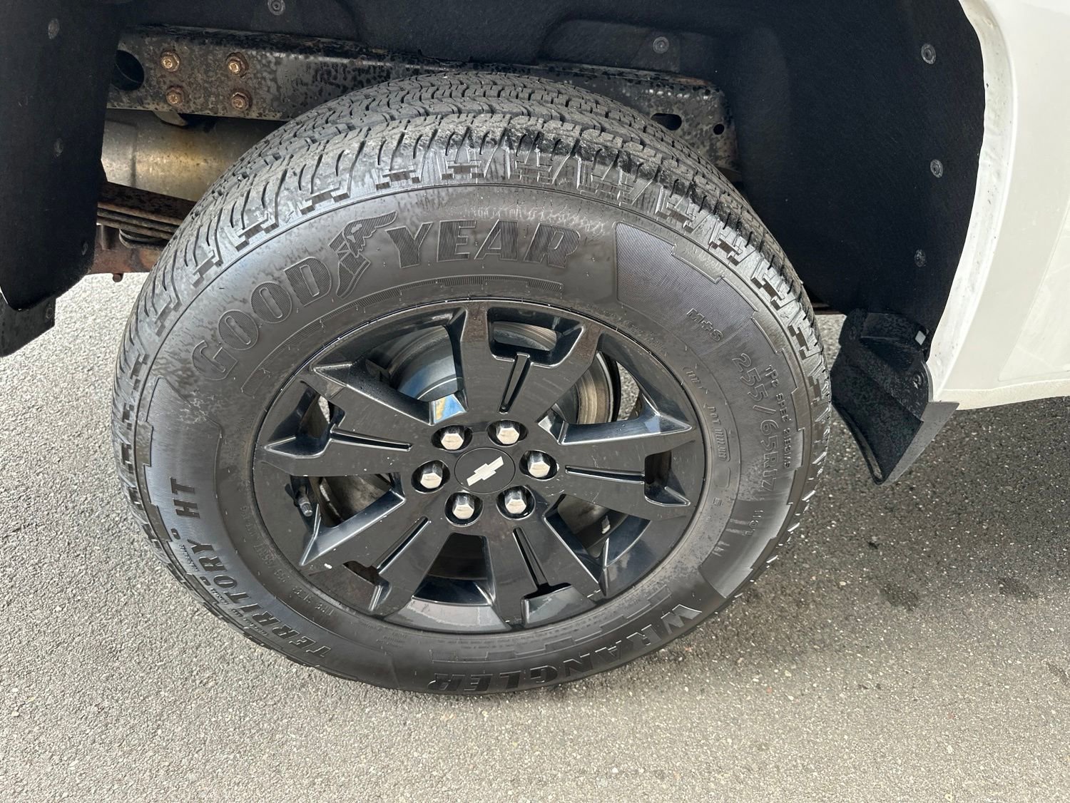 Used 2019 Summit White Chevrolet Z71 with Trailering Package - Bed Liner - Skid Plate Package - Off-Road Sport Bar - Premium Sound image 11