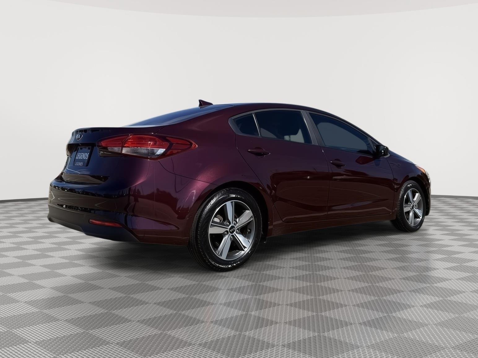 Used 2018 Garnet Red Kia LX image 6