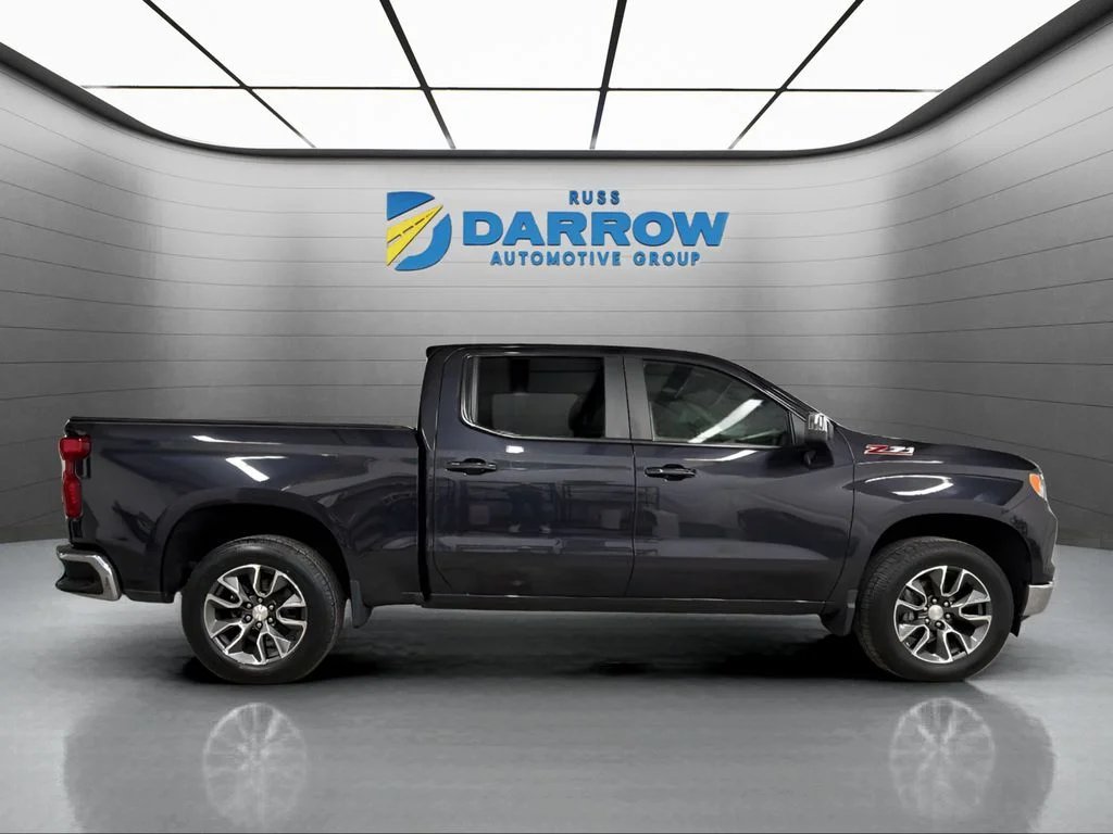 Used 2022 Gray Chevrolet LT image 6