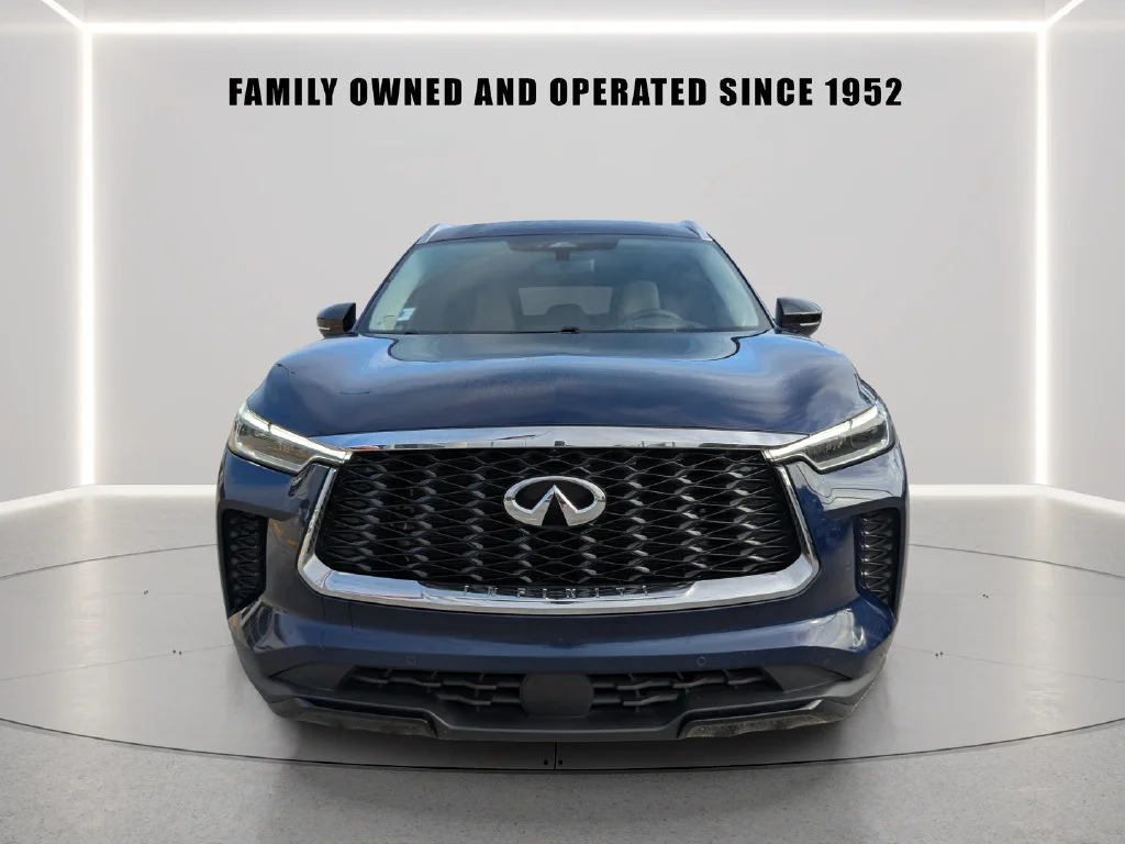 Used 2023 Blue INFINITI LUXE image 6