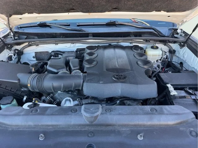 Used 2019 White Toyota SR5 Premium image 18
