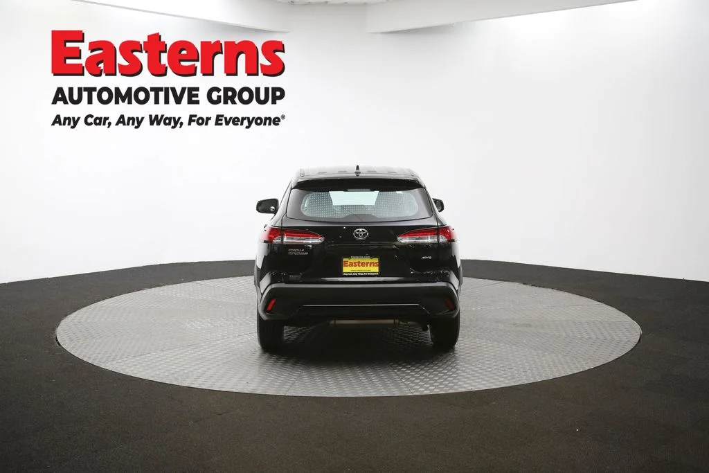 Used 2022 Black Toyota L image 34