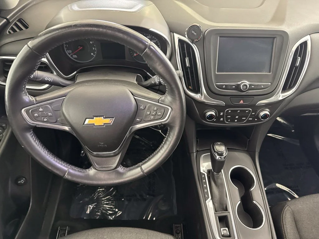 Used 2018 Red Chevrolet LT image 25