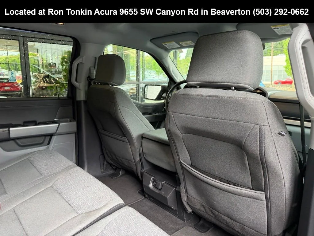 Used 2025 Atlas Blue Metallic Ford XLT image 29