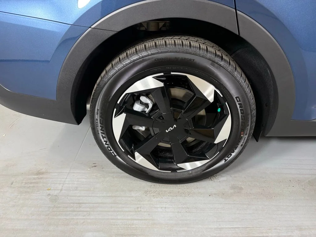 New 2026 Mineral Blue Kia EX image 11