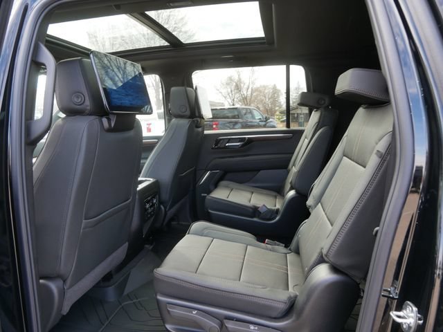 2026 Chevrolet Suburban High Country - Photo 10