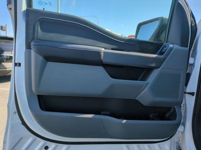 Used 2022 Oxford White Ford XLT image 13