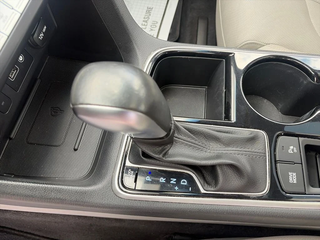 Used 2019 White Hyundai Limited image 25