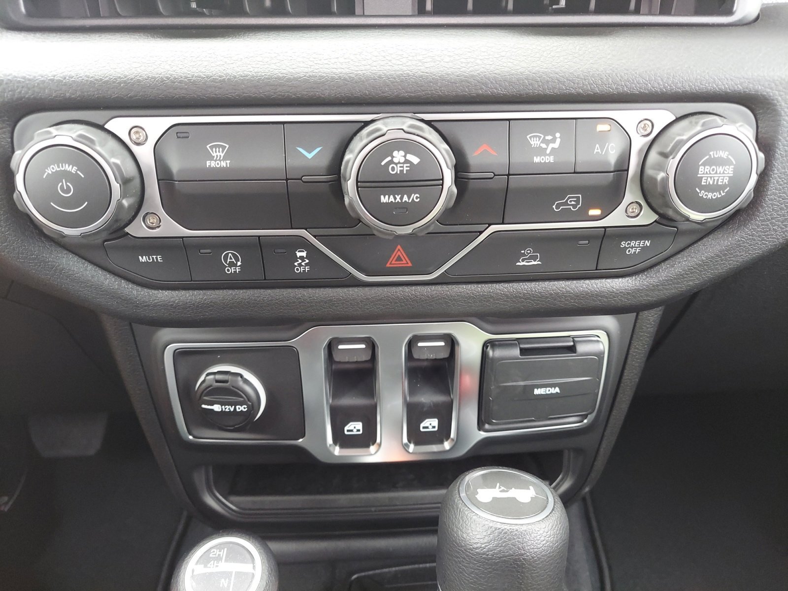 New 2026 Hydro Blue Pearlcoat Jeep Sport image 29