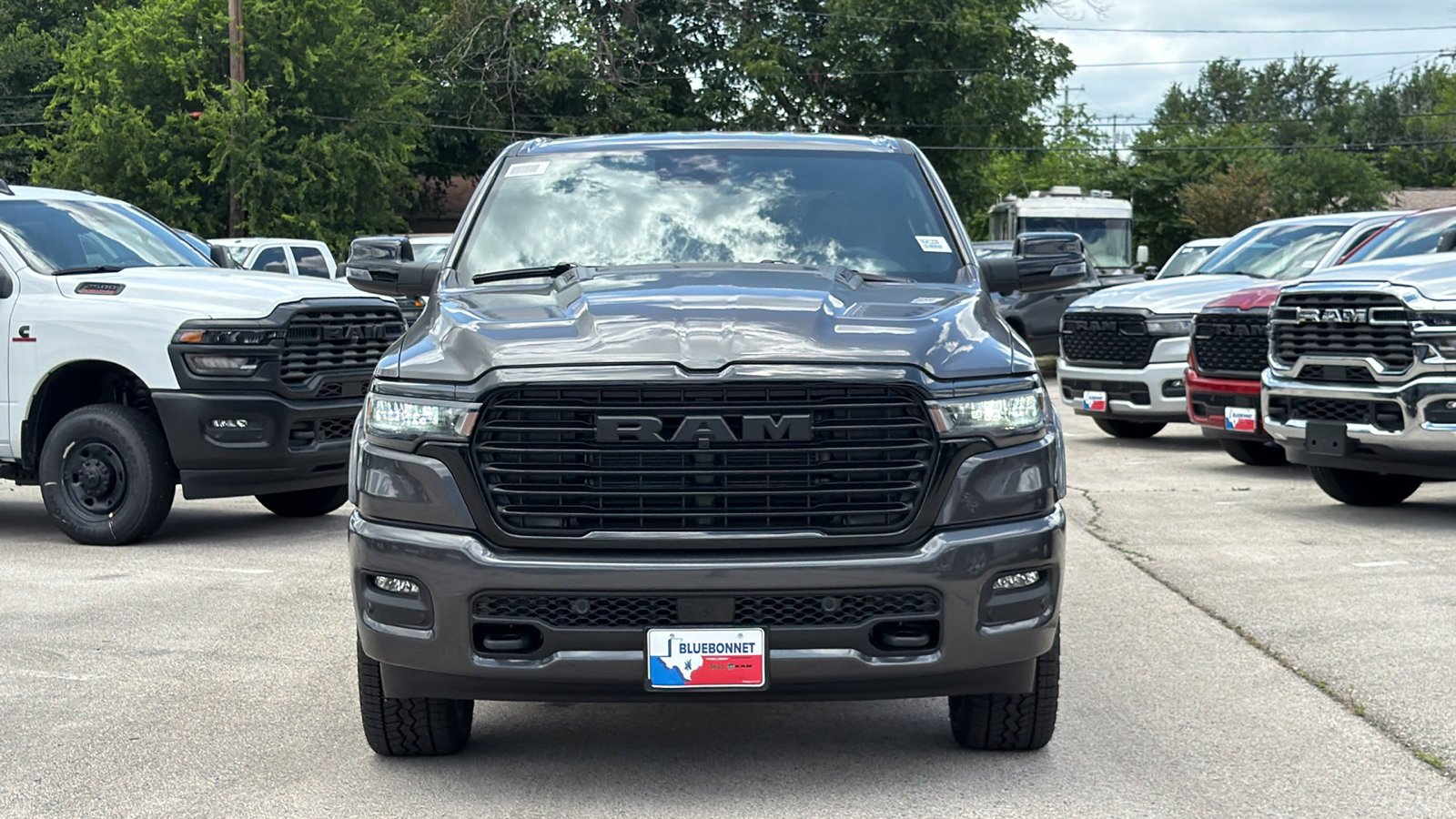 New 2026 Granite Crystal Metallic Clear-Coat Exterior Paint RAM Laramie image 2