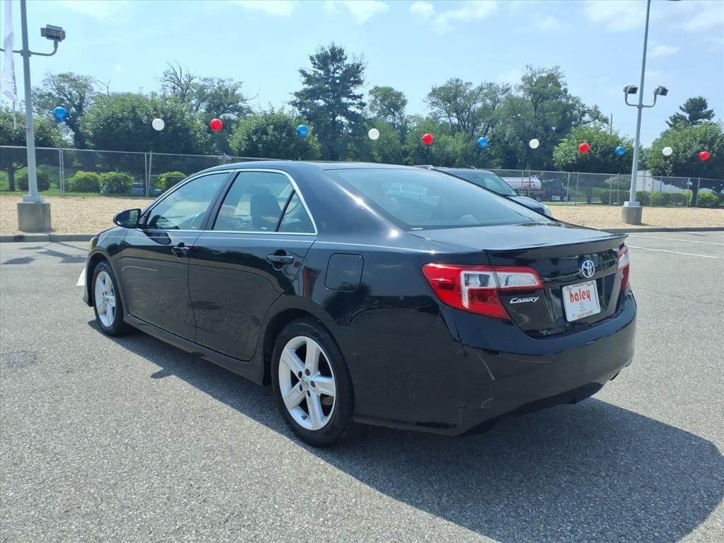 Used 2013 Black Toyota SE image 7