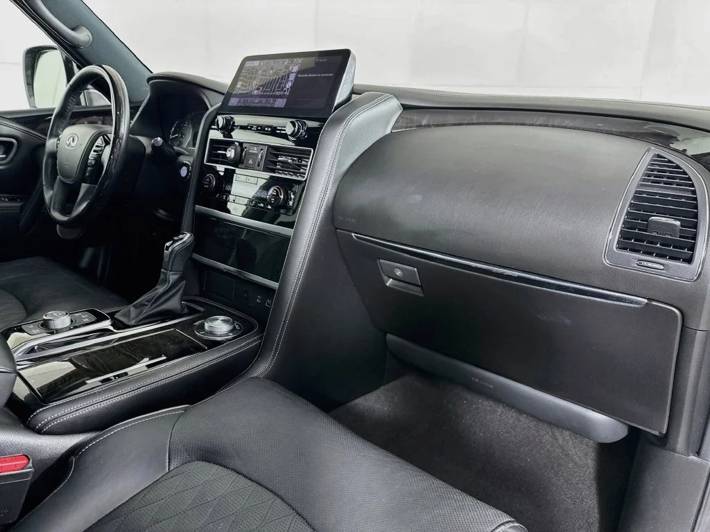 Used 2022 Black INFINITI LUXE image 39
