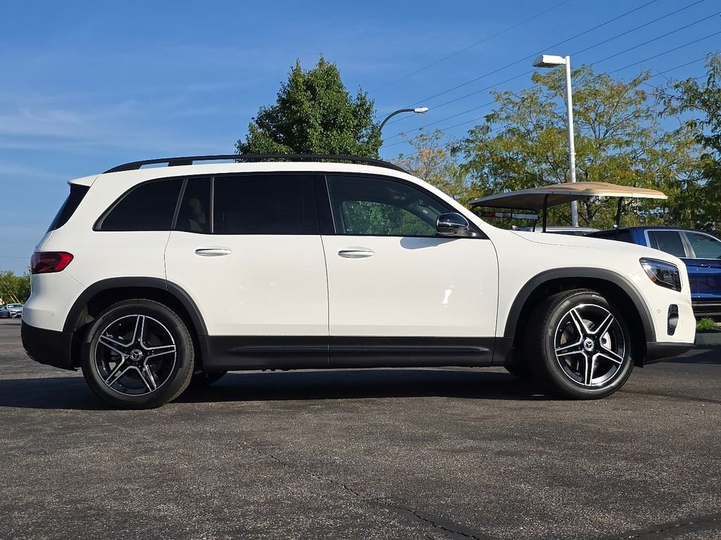 New 2026 Polar White Mercedes-Benz GLB 250 image 18