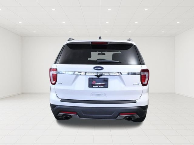 Used 2018 White Ford XLT image 5