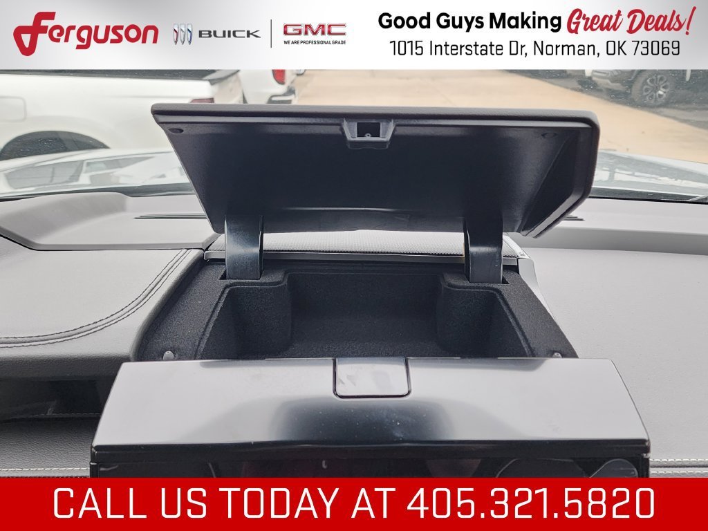 2026 GMC Yukon Denali Ultimate - Photo 33