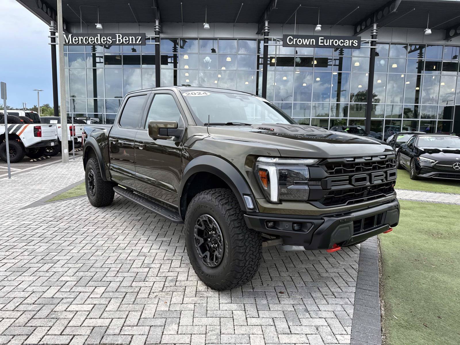 Used 2024 Green Ford Raptor image 7
