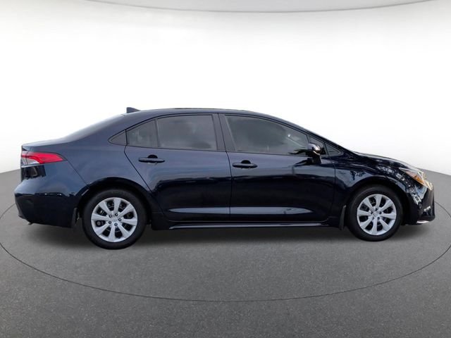 Certified Used 2025  Toyota LE image 7