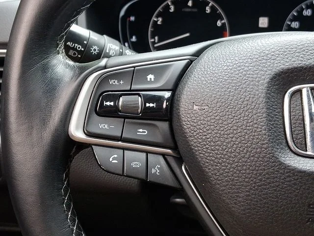 Used 2018 Brown Honda EX-L image 23
