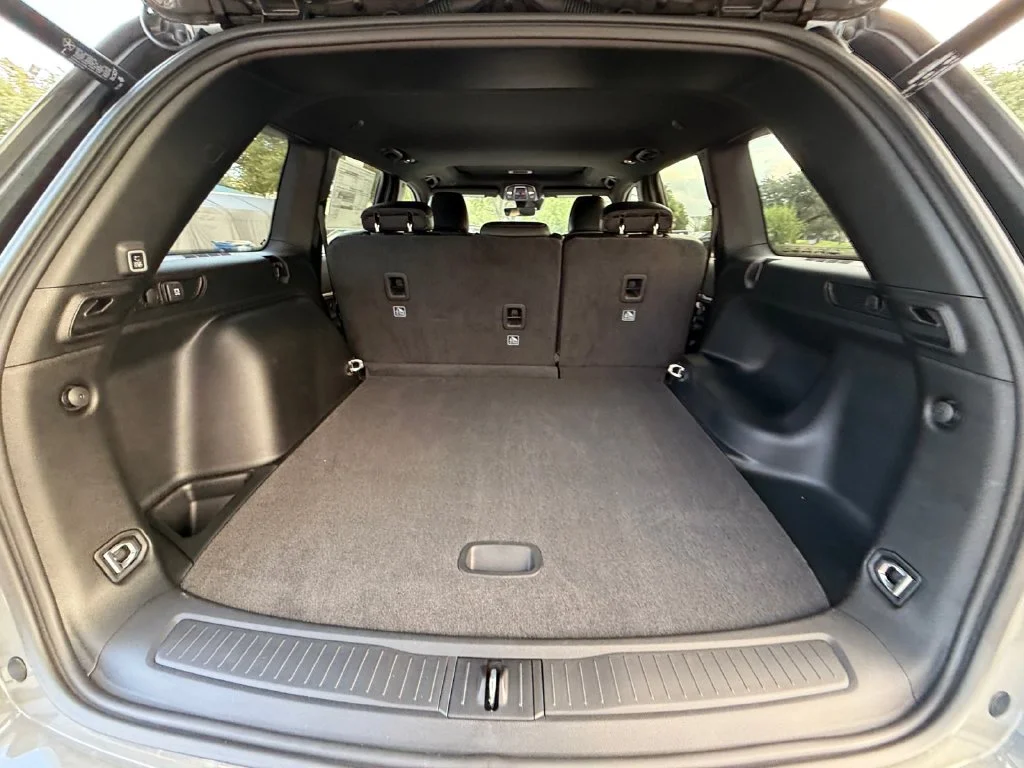 New 2027 Gray Jeep Laredo Altitude image 19