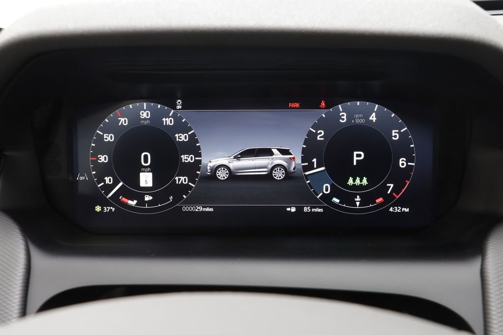 New 2026 Fuji White LAND ROVER Landmark Edition image 9