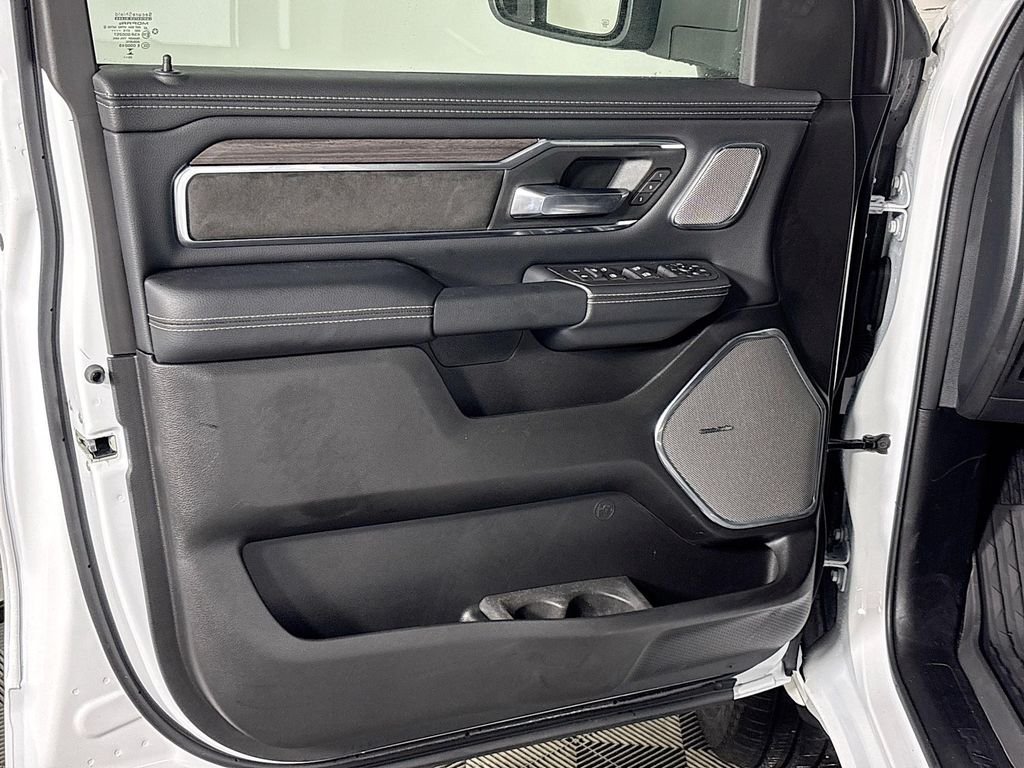 New 2026 Bright White Clear-Coat Exterior Paint RAM Laramie image 10
