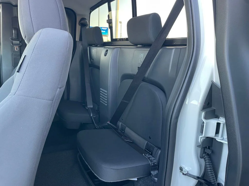 2026 Nissan Frontier S - Photo 18