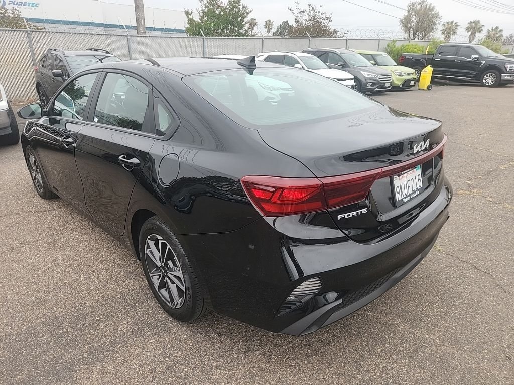 Used 2024 Black Kia LXS image 11