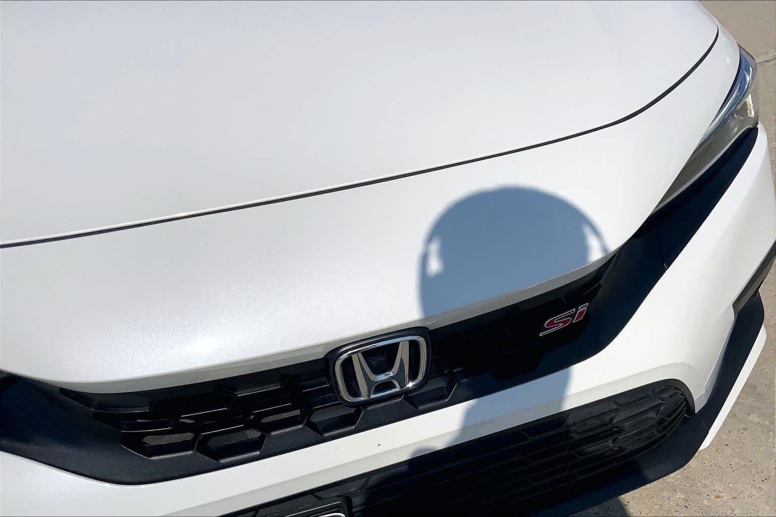 Used 2024 Platinum White Pearl Honda  image 51