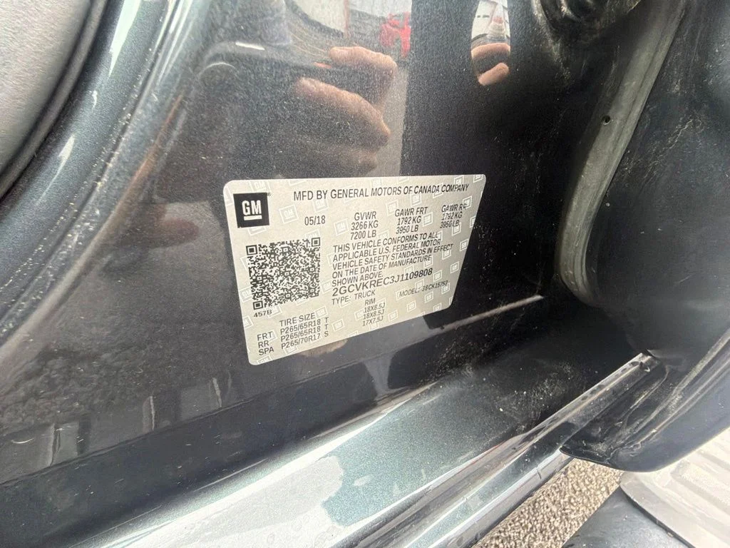 Used 2018 Gray Chevrolet LT image 41