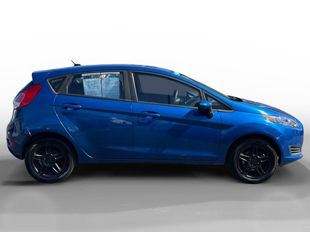 Used 2019 Lightning Blue Metallic Ford SE image 6