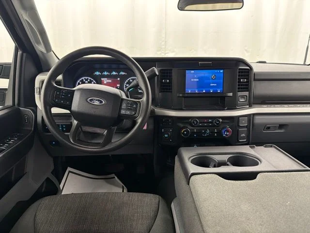 Used 2025 Black Ford XLT image 22