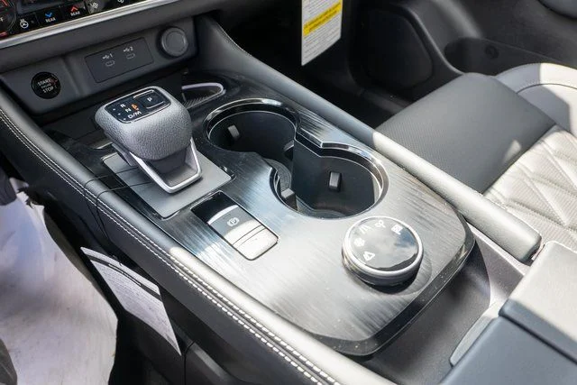 New 2026 Everest White Pearl TriCoat / Super Black Two-tone Nissan Platinum image 21