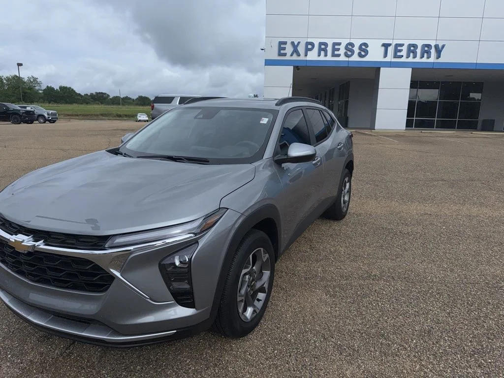2025 Chevrolet Trax LT's photo
