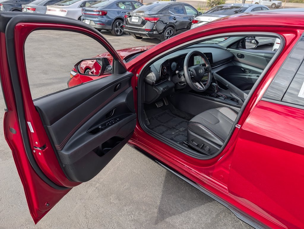 2025 Hyundai Elantra N Line - Photo 32