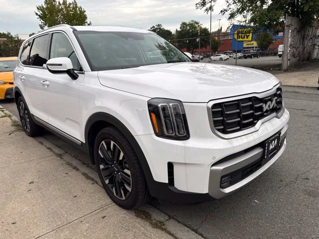 Used 2023 White Kia SX image 11