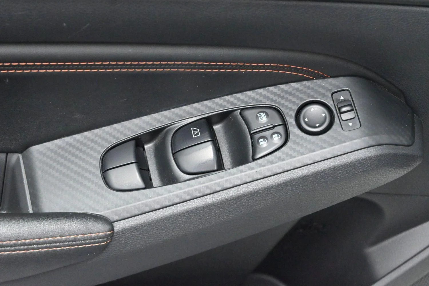 Used 2020 Pearl White Tricoat Nissan 2.5 SR image 11