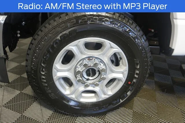New 2026 Oxford White Ford F-250® XLT image 9