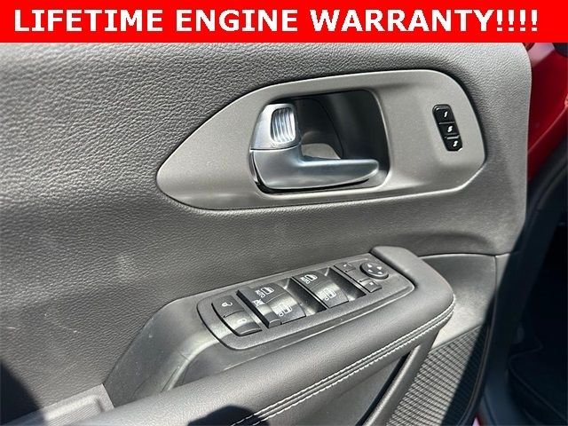 2026 Chrysler Pacifica Select - Photo 13